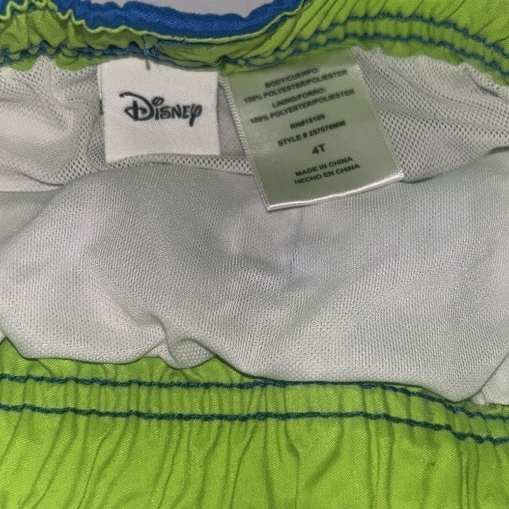 (#4) Gently used 2 boys size 4 water shorts - Picture 5 of 6